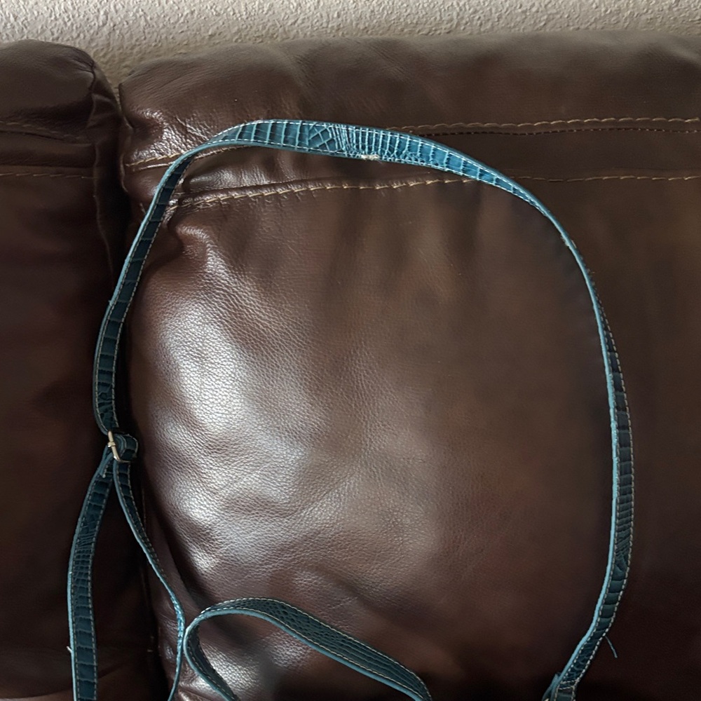Teal Croc-Embossed Shoulder Bag 12" x 15" New without tag. - Picture 4 of 8